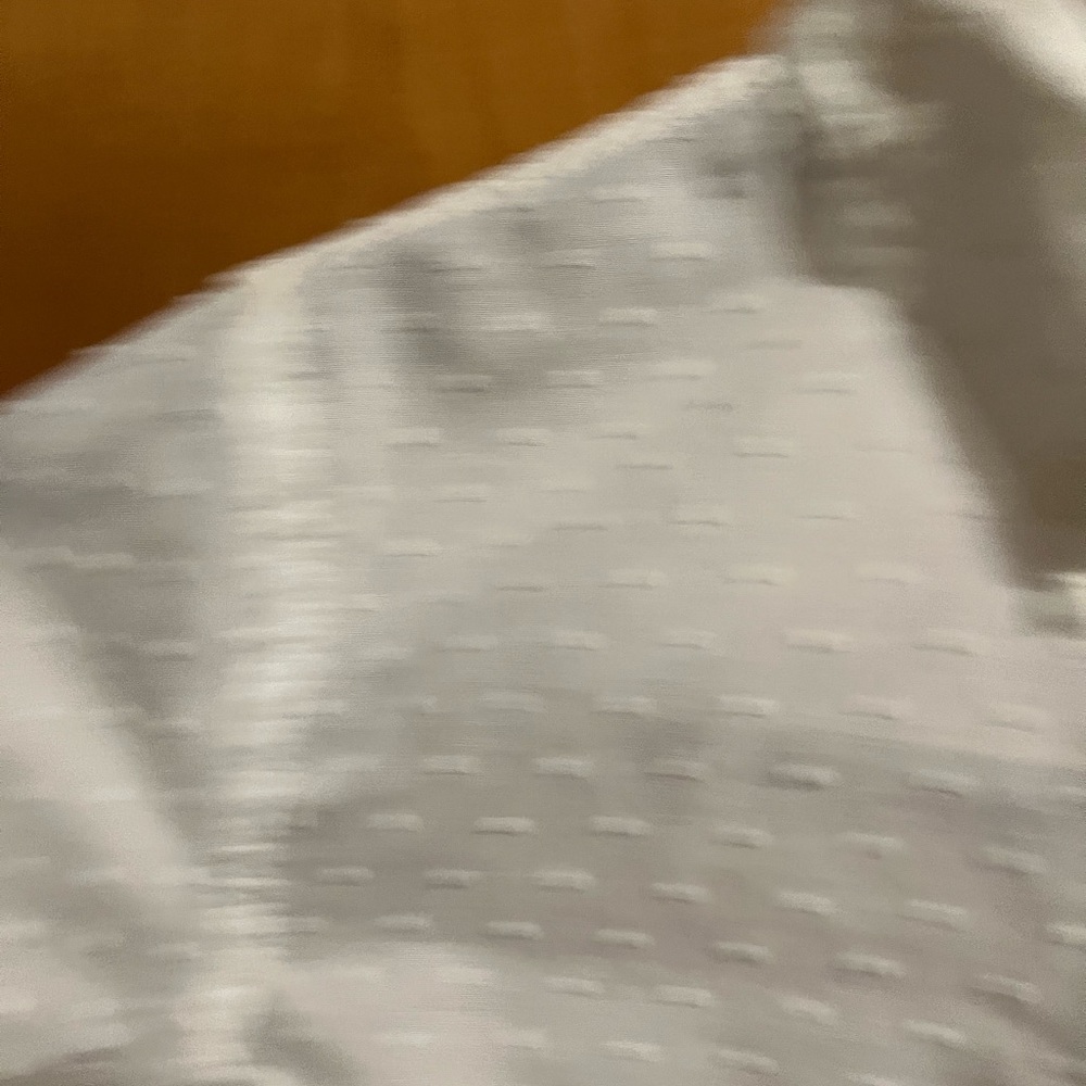 Gap Maternity Button Up - Picture 4 of 5